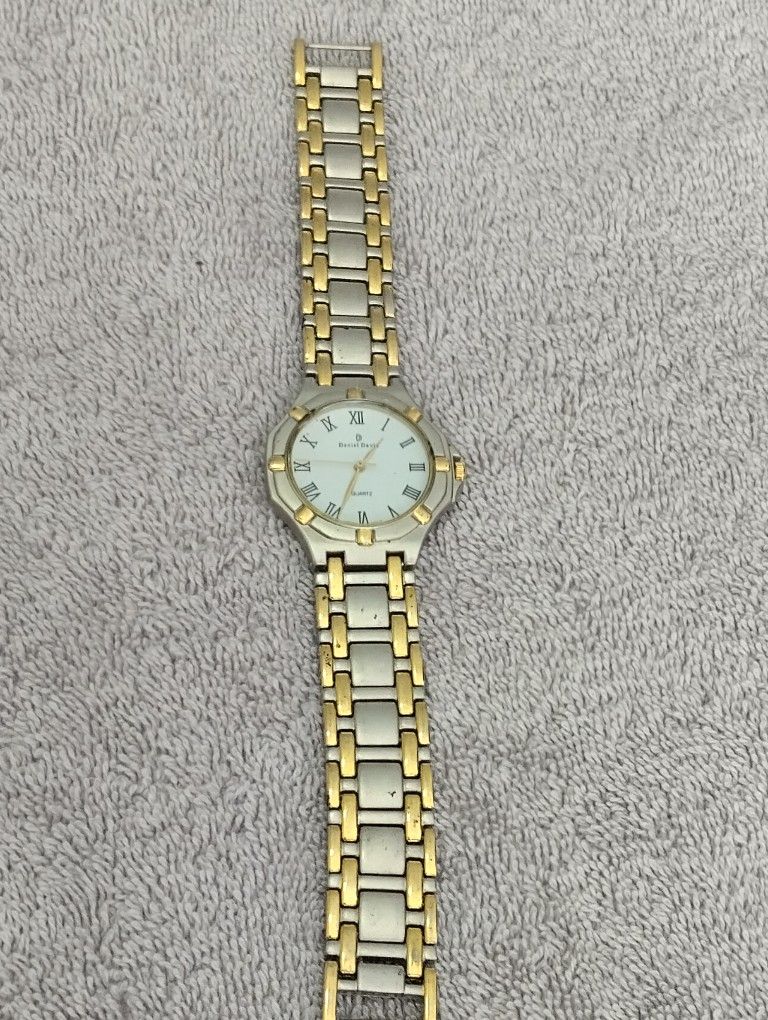 DANIEL DAVID TWO TONE QUARTZ ANALOG MENS WATCH