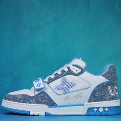 Louis Vuitton’s 📲