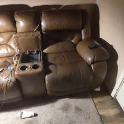 Homestretch Electrical Leather Recliner 