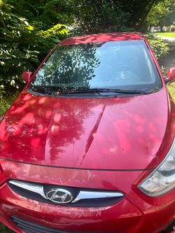 2012 Hyundai Accent