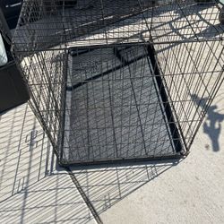 Large Dog Crate  Medal With Double Doors. foldable.