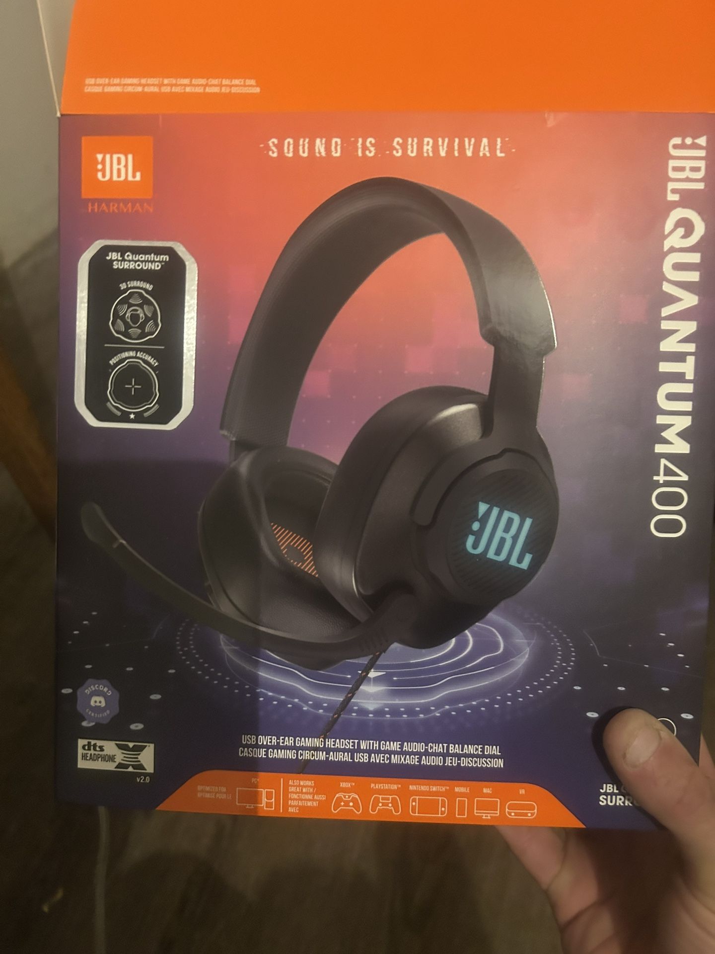JBL Quantum 400 Gaming Headset. Black Color, Never Been Used.. Has The Original Box/instruction Manual And All Cords. I Have Never Been Interested