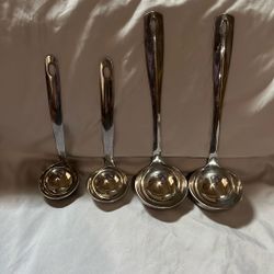  4 Pieces(8 Inch Two Spoon And 10 Inch Two Spoon) Oneida High Grade Curva  Soup Serving Ladle  Heavy Duty Stainless Steel