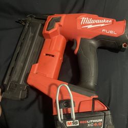 Milwaukee 18ga Nailer