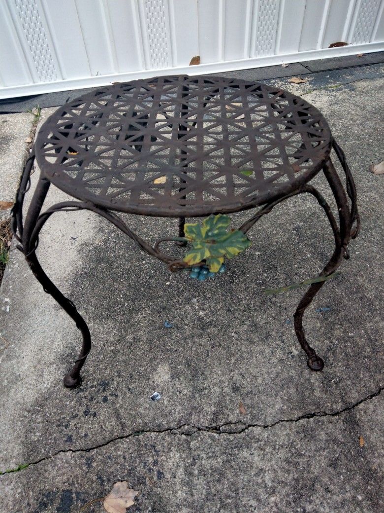 Small Iron Plant Stand