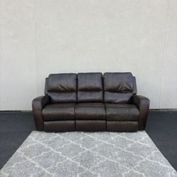 Dual Electric Recliner Leather Sofa (Free 🚚 ) *Read Description*