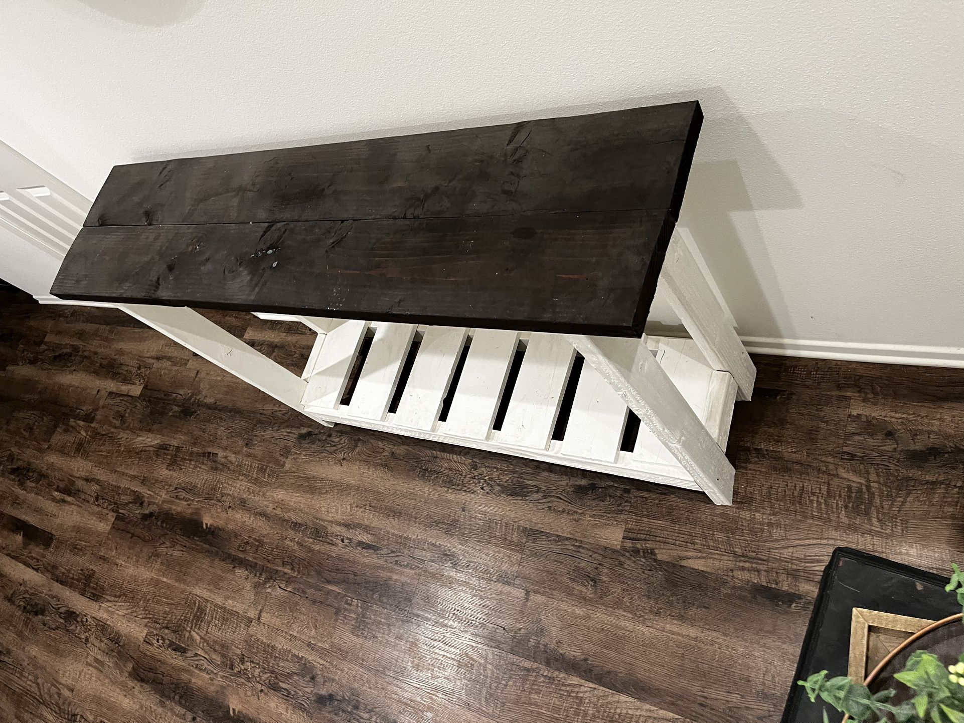 Entry Table for Sale in Calimesa, CA OfferUp