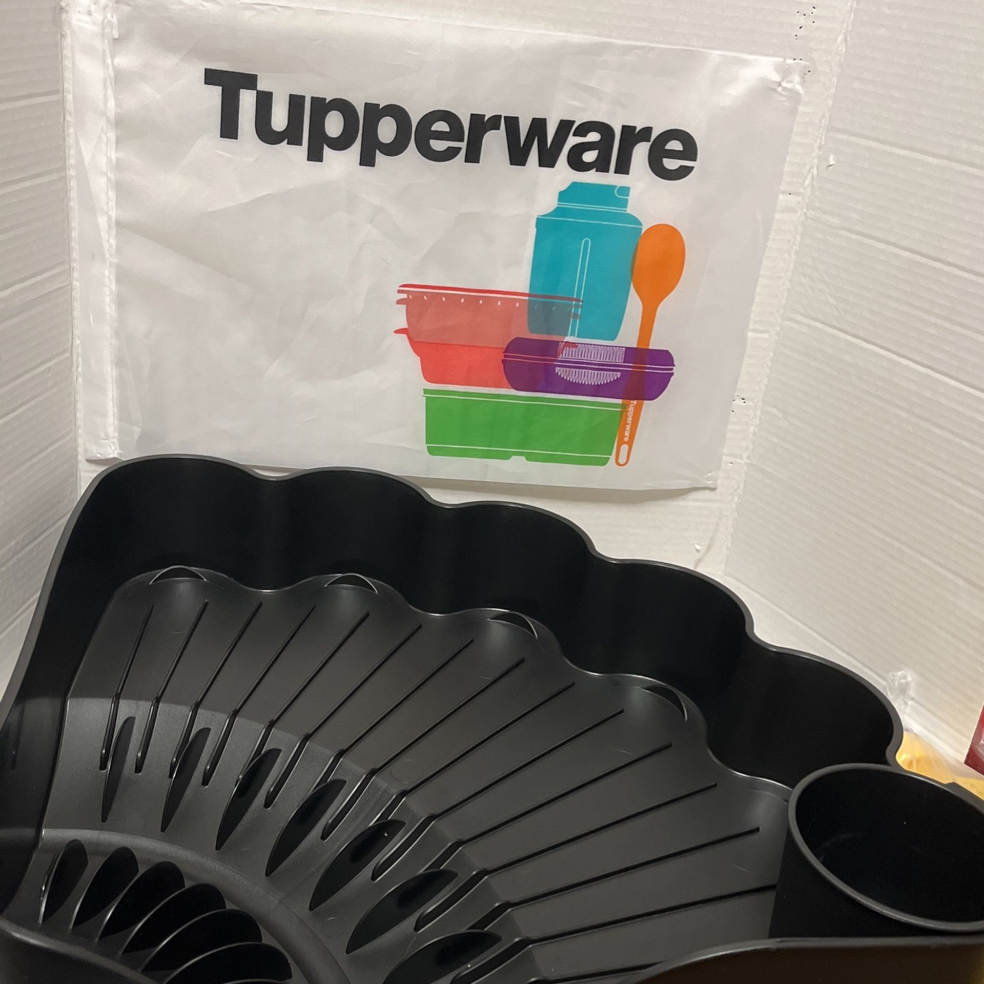 Tupperware Potato Keeper for Sale in Oakbrook Terrace, IL - OfferUp