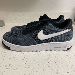 Nike Air Force 1 Flyknit 2