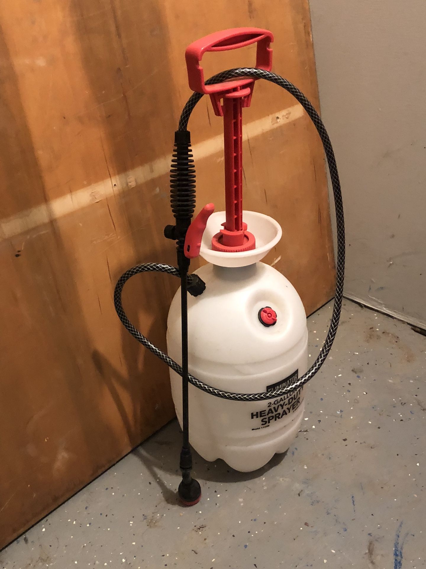 Eliminator 2-Gallon Heavy-Duty Multipurpose Pump Sprayer