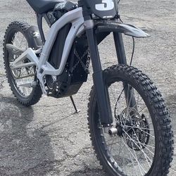 2023 Surron LBX (read description)