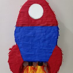 Rocketship 🚀 Pinata