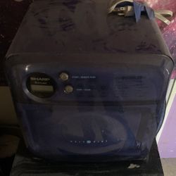 Vintage Sharp Carousel Half Pint Microwave Blue 