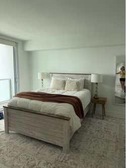 Bedroom set