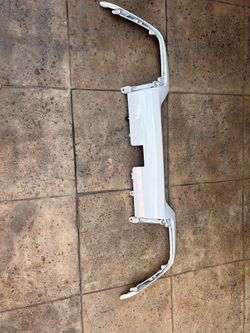 2022 Infiniti QX60 Rear bumper Lower Balance oem