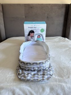 NEW Baby delight, snuggle nest harmony