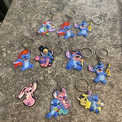 Lilo And Stitch Birthday Party Kit, Key chains, buttons, gift boxes, New !