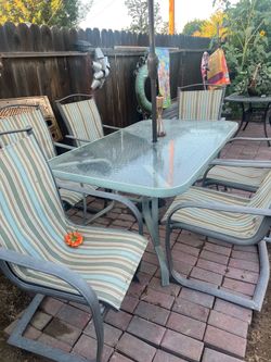 In Wasco- Gently use patio table 6 chairs