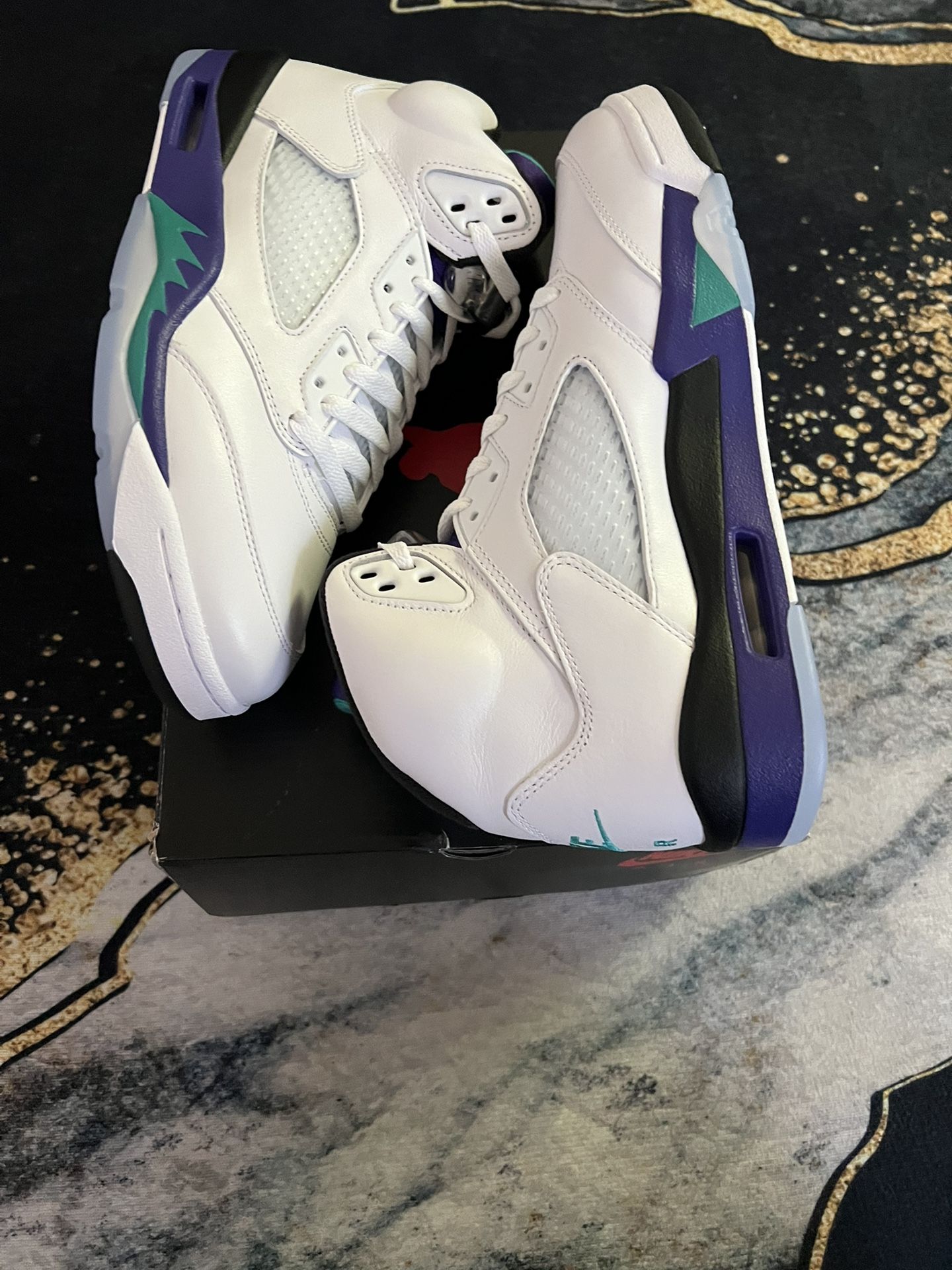 Jordan Retro 5 Grape 2025