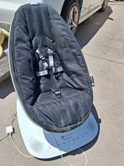 4 moms mamaroo baby swing