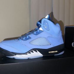 Brand new jordan 5 retro unc university blue