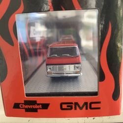 Die Cast Chevrolet GMC 1976 Sierra Grande And 1973 Chevrolet Van C10 Custom 