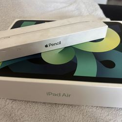 Selling iPad Air And Apple Pencil (GIVE ME AN OFFER)
