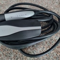 Tesla Charged Mobile Connector