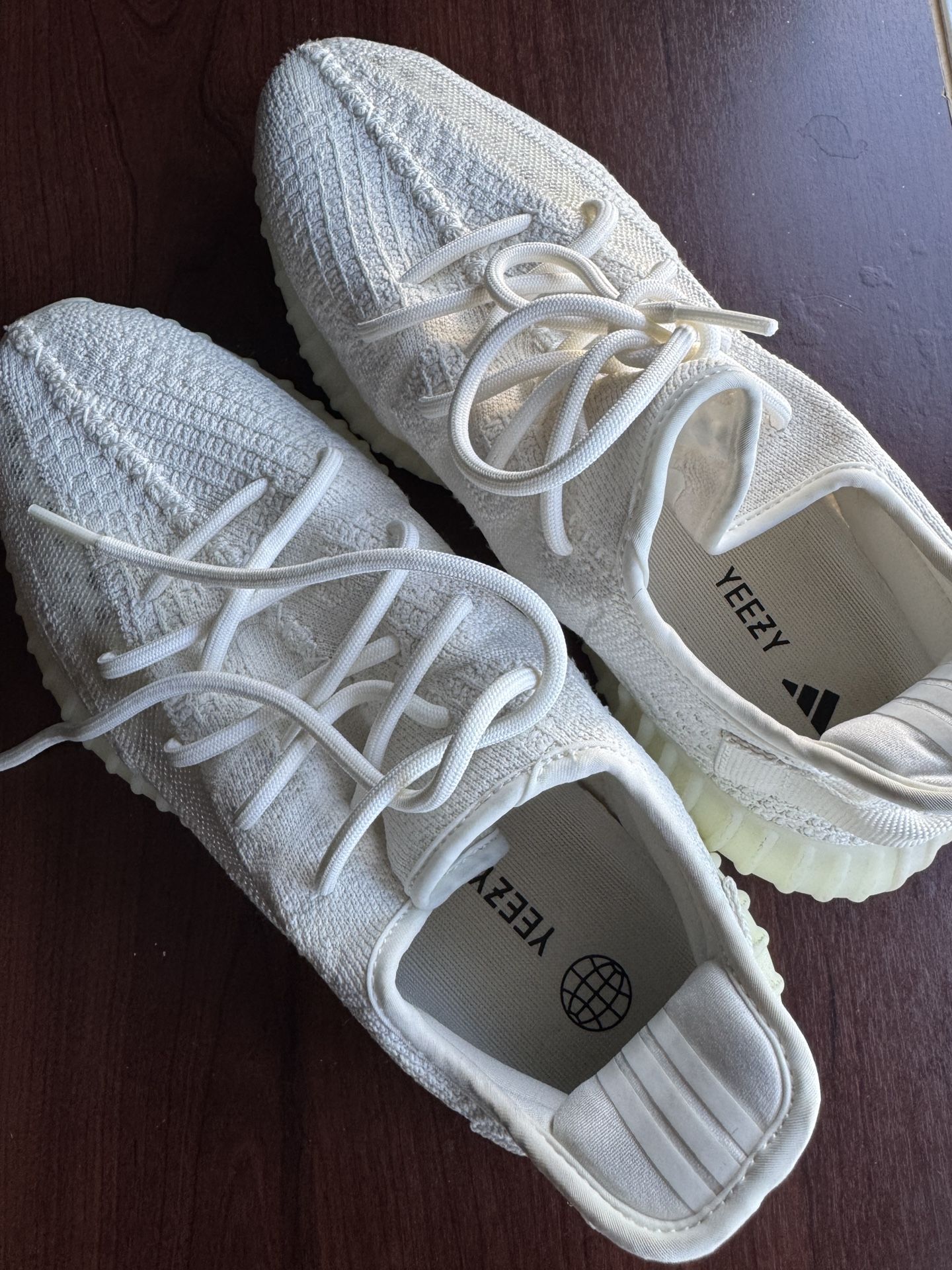 Yeezy Boost 350 V2