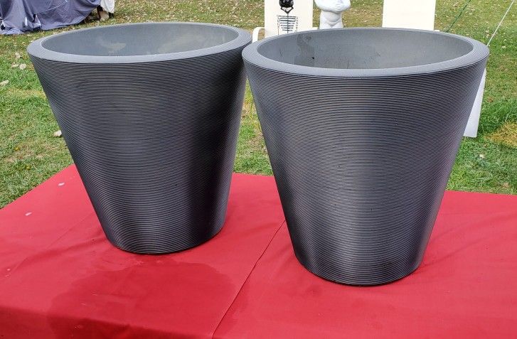 Pair of Madison Indoor/Outdoor Modern Round Planter 20" By Crescent Garden