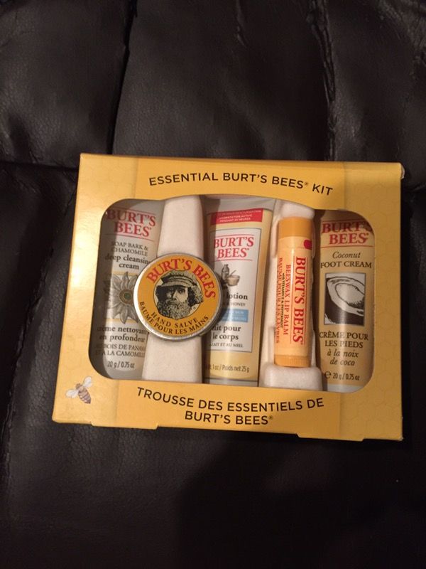 Essential Burt's Bees Kit