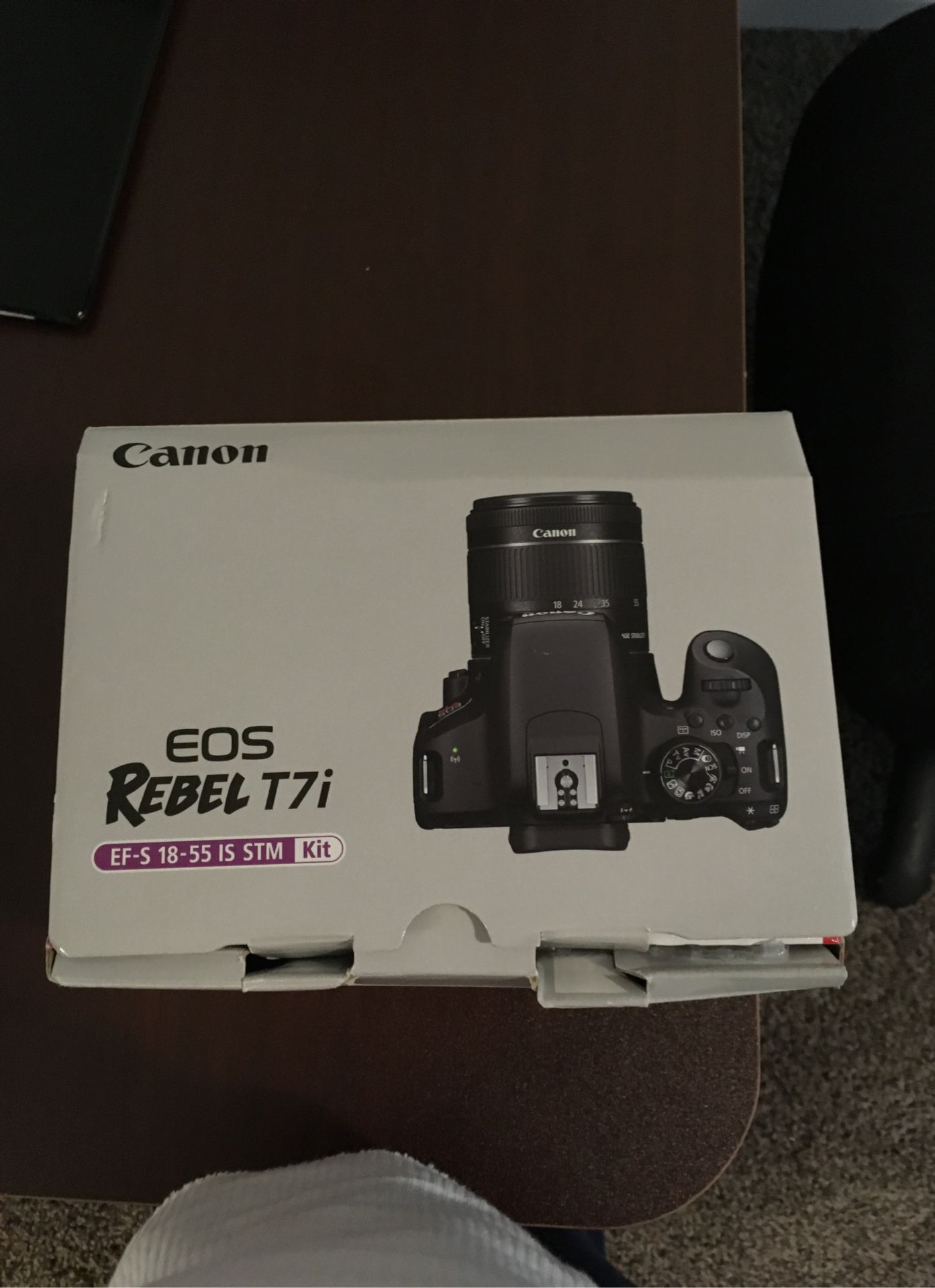 Eos rebel T7i brand new