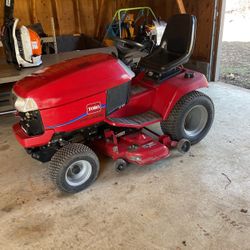 TORO WHEEL HORSE 
