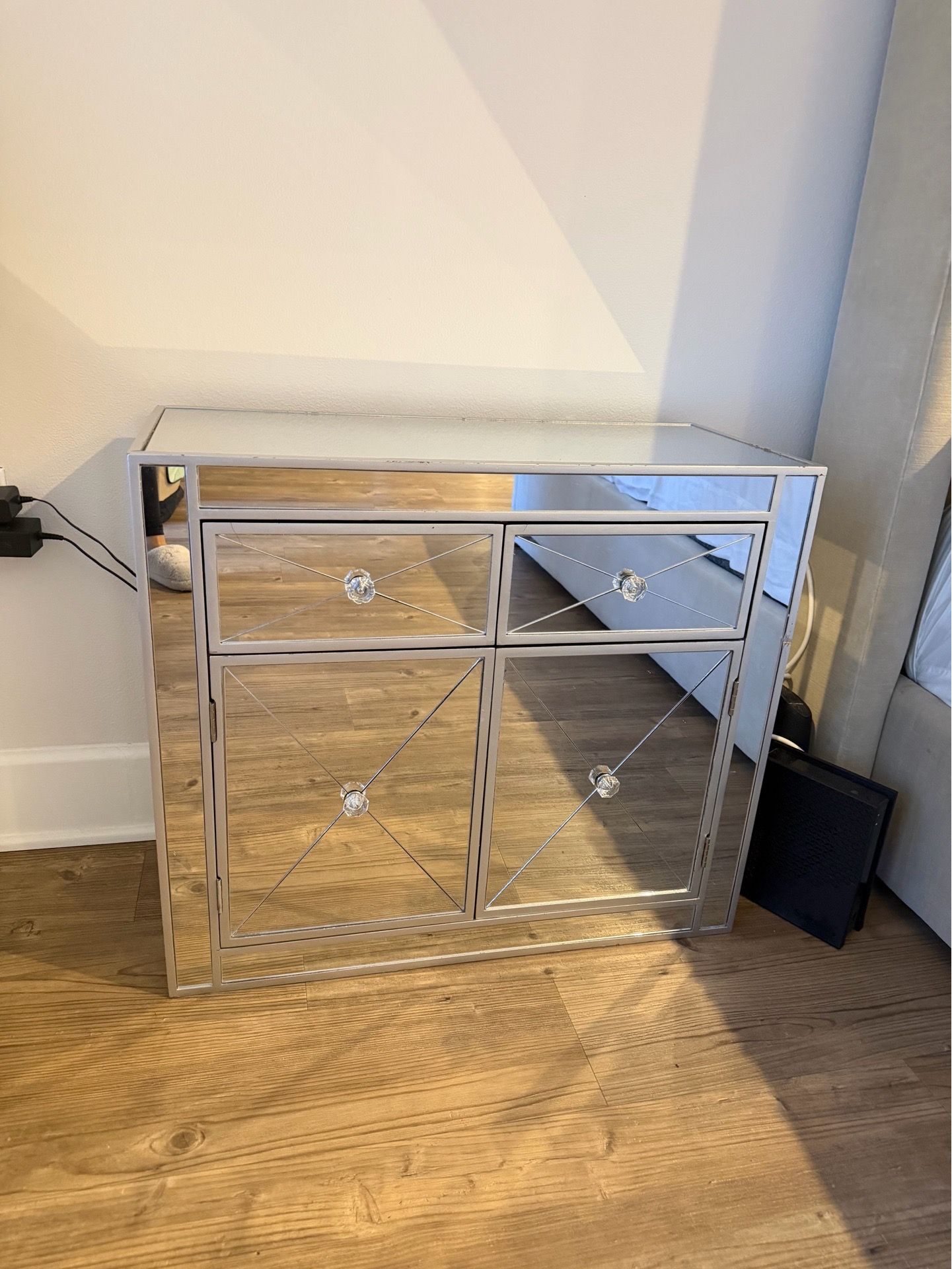 Mirror nightstand