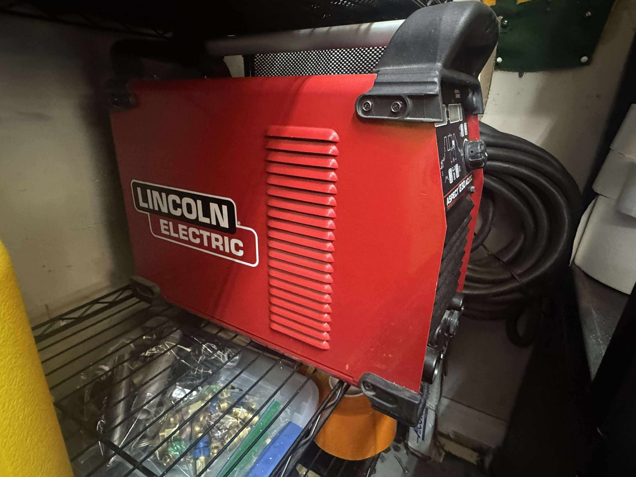 Lincoln Electric Welding Machine “Read Description”