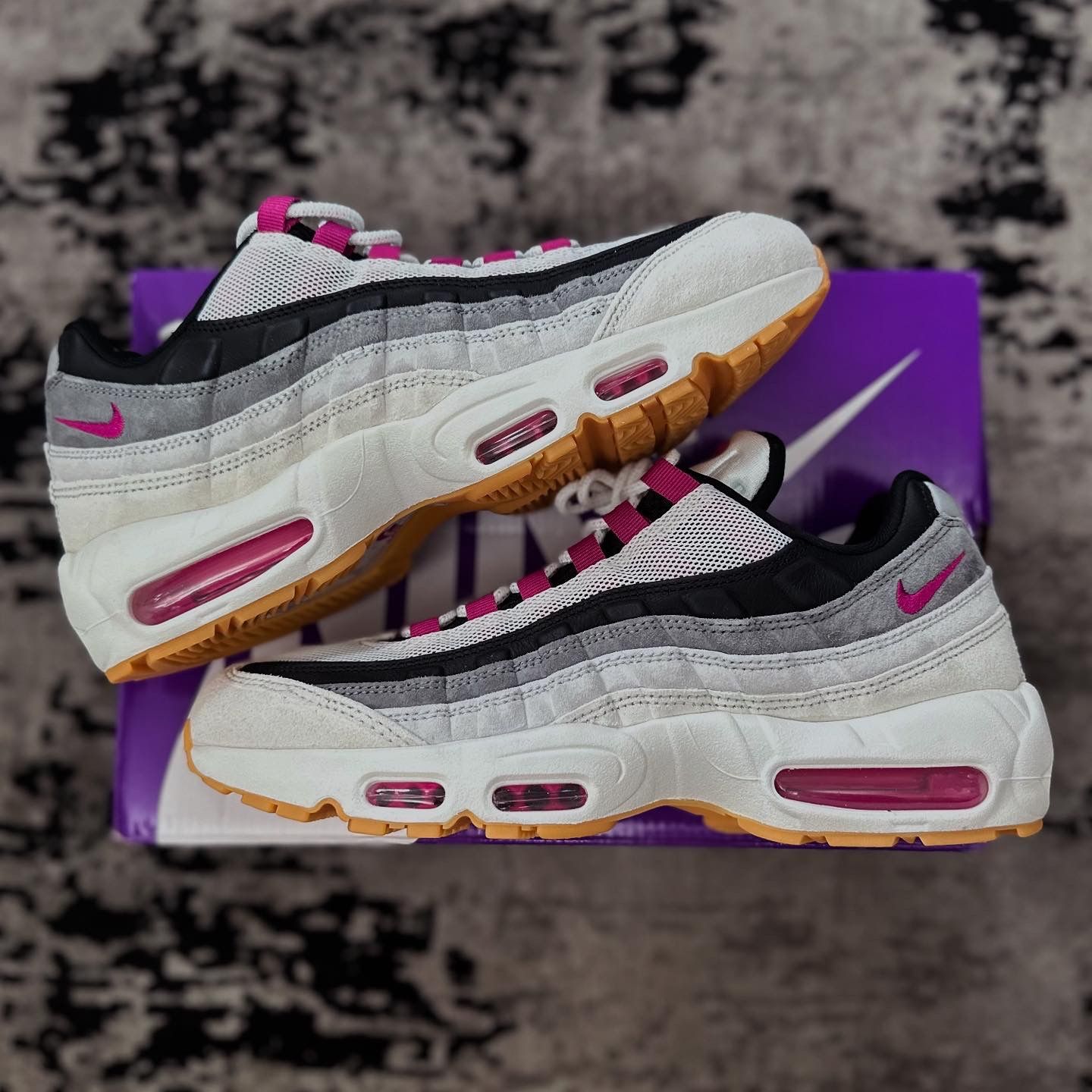 Nike SB Air Max 95 Size 9.5