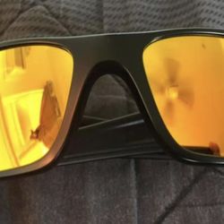 Polarized Oakley Sunglasses 