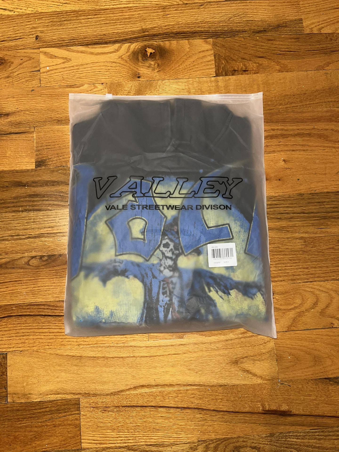 Vale Forever Hoodie Sz Small π₯π₯