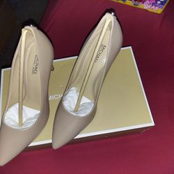 MK Heels Size 5 New In Box