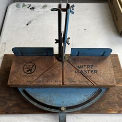 VTG MITRE MASTER Table saw stand  13 1/2'' X 9" & Corsair12" 