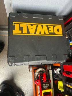 DeWalt corded jig saw in its original hard case
