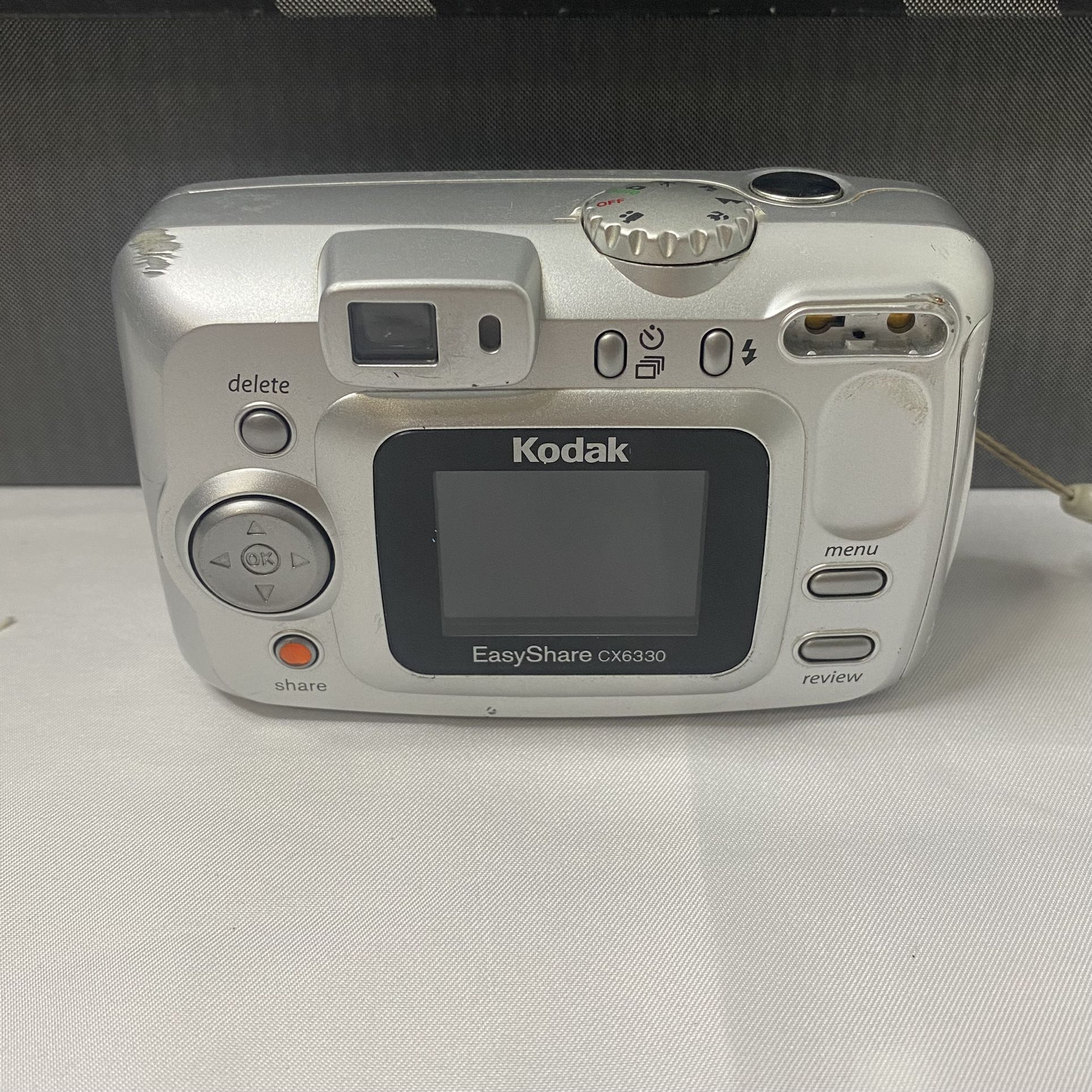 Kodak EasyShare CX6330 3.1MP Digital Camera Silver Parts or Repair Only