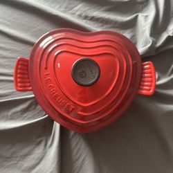 Le Creuset Red Heart Shaped enameled cast iron pot 2L