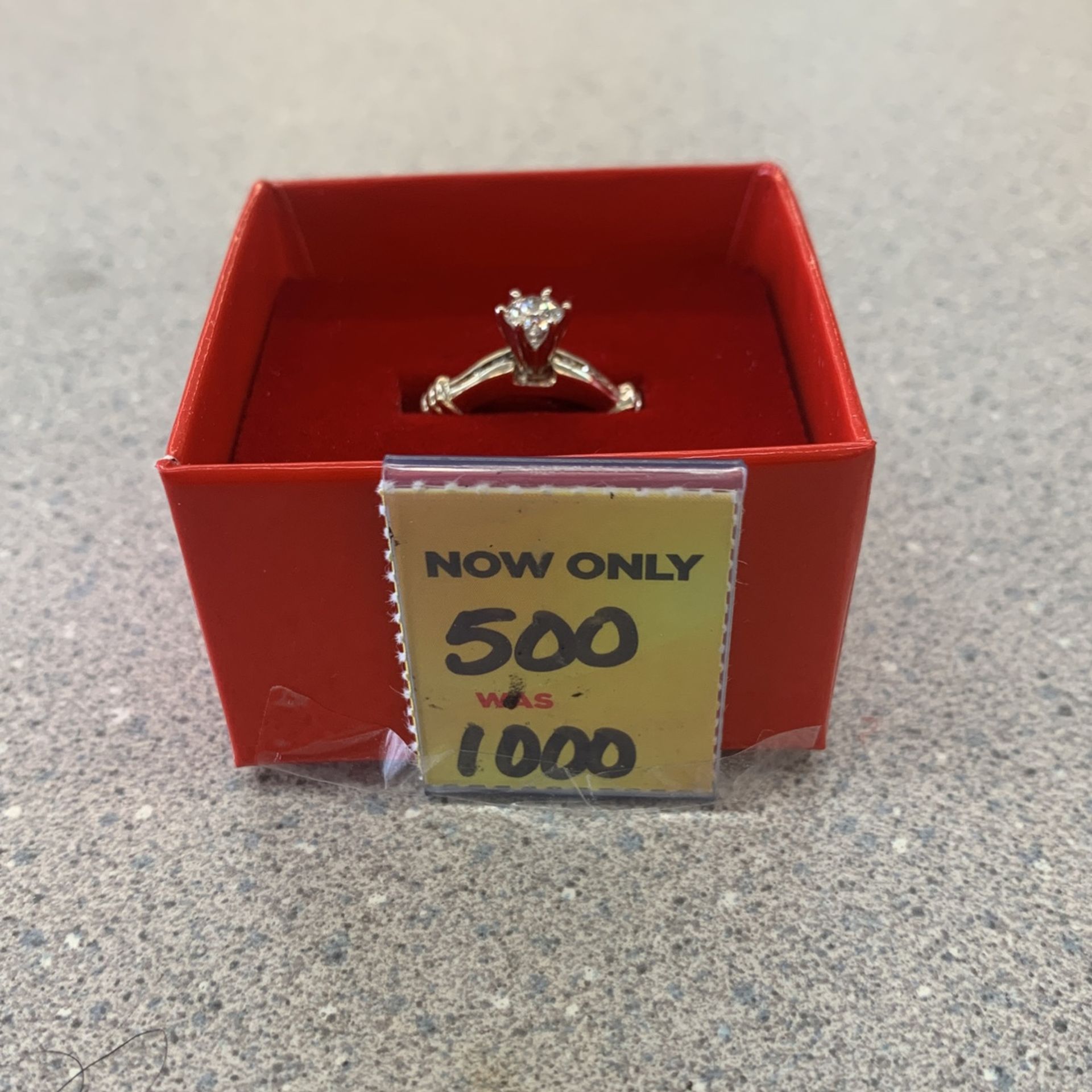 Lady’s Ring Solitaire