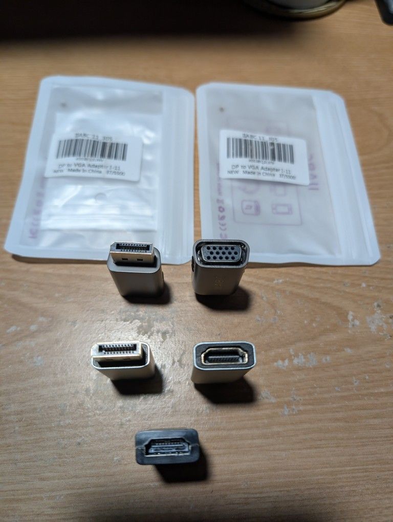 Display Port To HDMI / Display Port To VGA Adapters