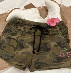 Yvette Mandell Camo Rhinestone Cherry Lounge Shorts Size Small