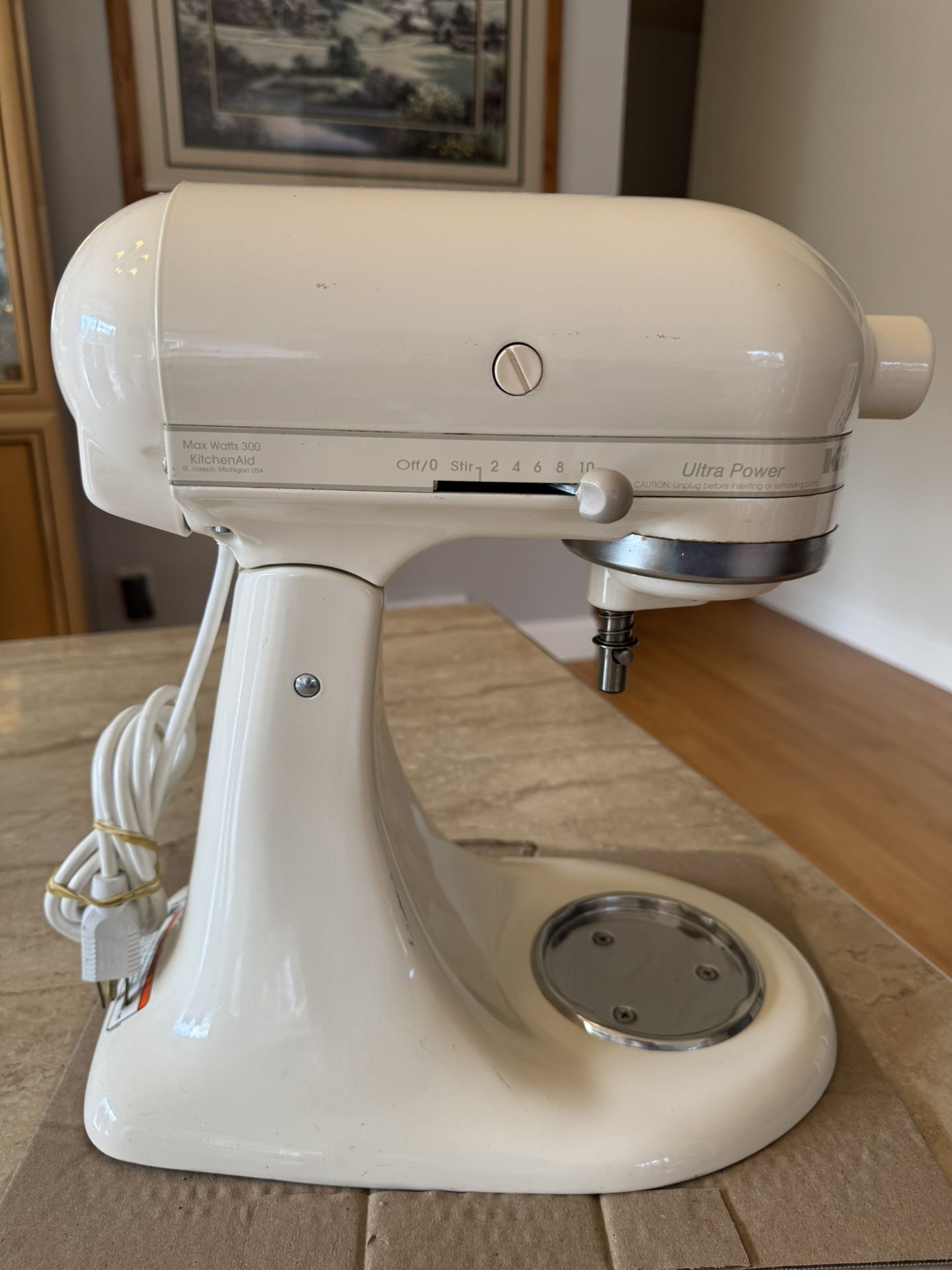 Mixers Blenders In Good Shape Working Perfect But Need To Buy Some Parts For Use It Good Condition.
