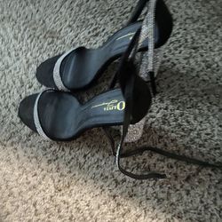 Black And Silver Heels Size 10