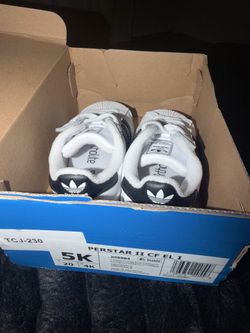 Baby shoes