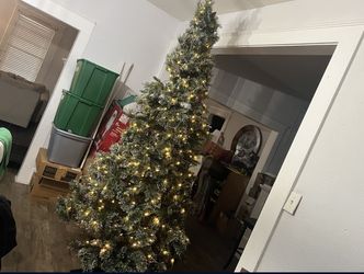 Tall Christmas Tree With Lights
